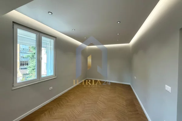 Shtepi ne shitje Apartament ne Tirane, 2+1, Mobilimi Bosh, pa mobiluar, Pagesa 255,000  Euro.