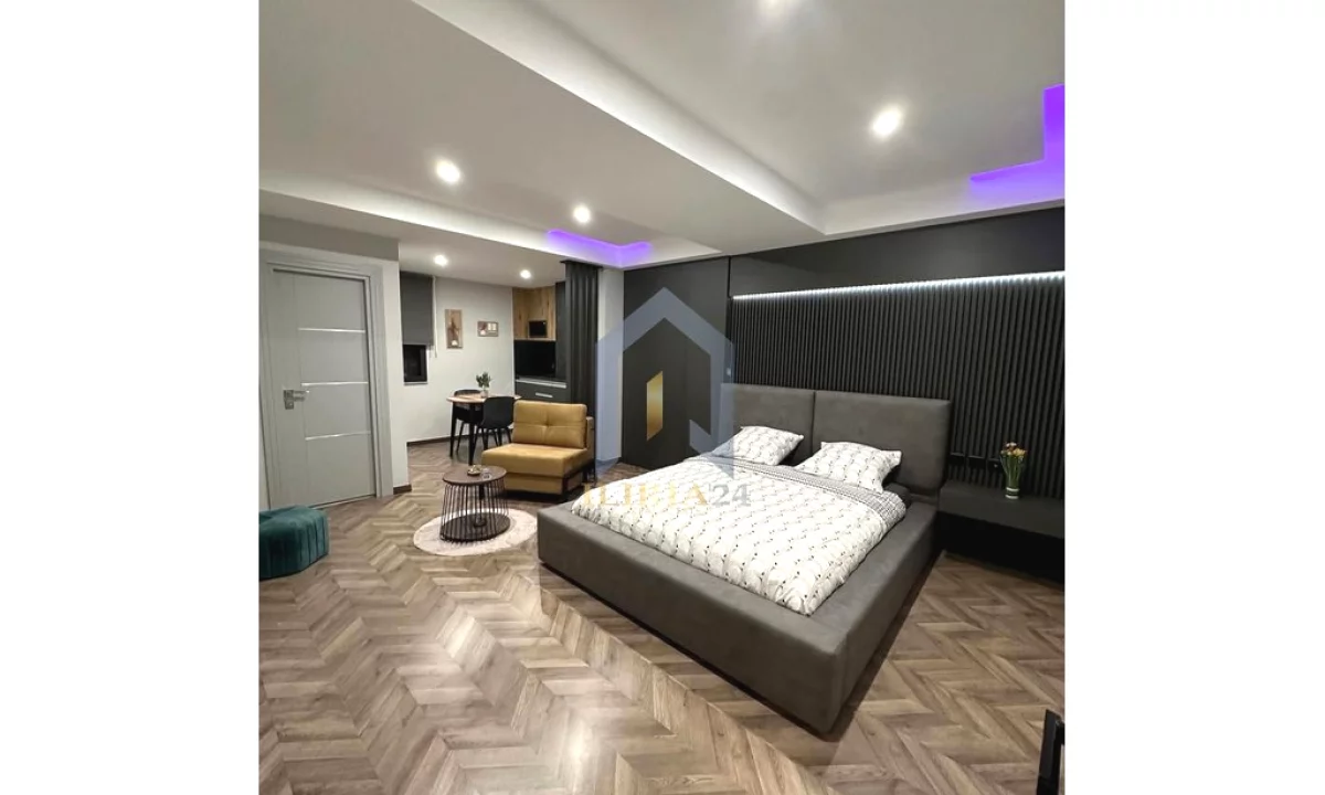 Appartamento in vendita a Tirana Garsoniere, Arredato