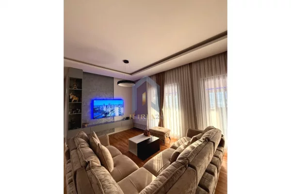 Shtepi ne shitje 3+1 ne Tirane - 300,000 Euro