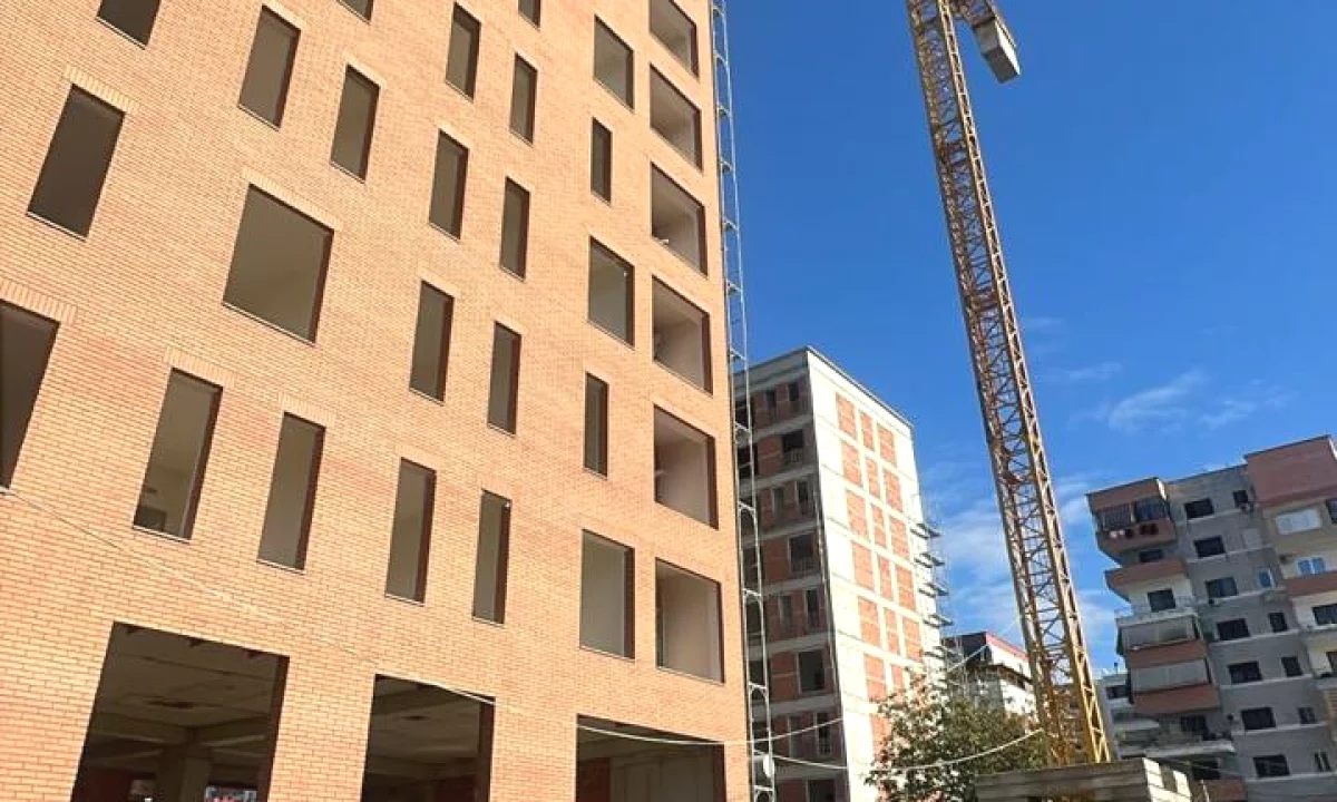 Apartment for sale in Tirana 2+1, Emty