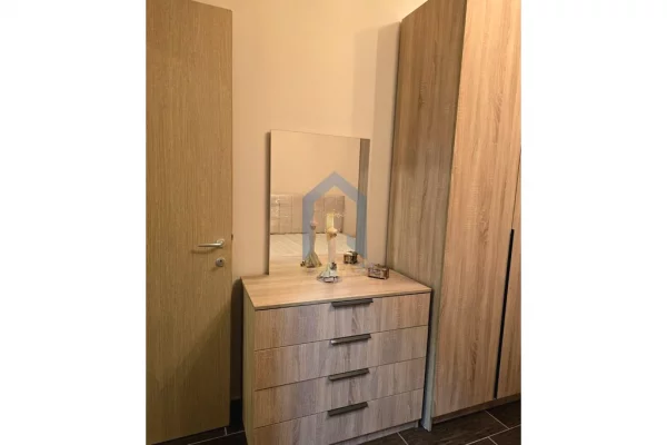 Shtepi me qera Apartament ne Tirane, 2+1, Mobilimi E mobiluar, Pagesa 500  Euro.