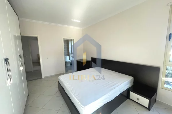 Shtepi me qera Apartament ne Tirane, 2+1, Mobilimi E mobiluar, Pagesa 650  Euro.