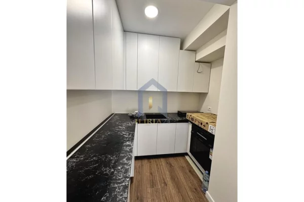 Shtepi ne shitje Apartament ne Tirane, 3+1, Mobilimi E mobiluar, Pagesa 330,000  Euro.