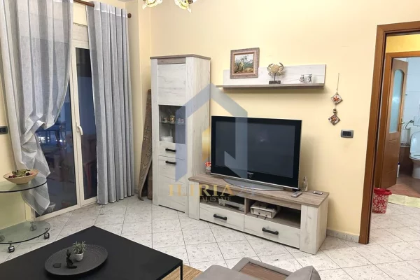 Shtepi ne shitje Apartament ne Durres, 1+1, Mobilimi E mobiluar, Pagesa 90,000  Euro.