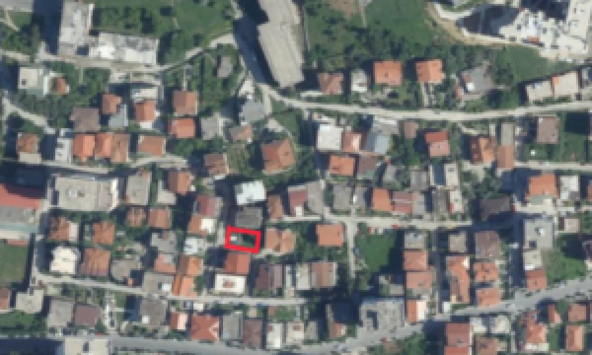 Toke per shitje ne Qytet Studenti