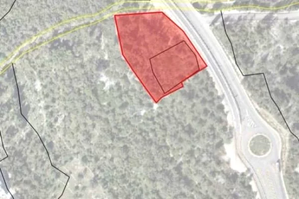 Truall ose Toke ne Vlore - 450,000 Euro