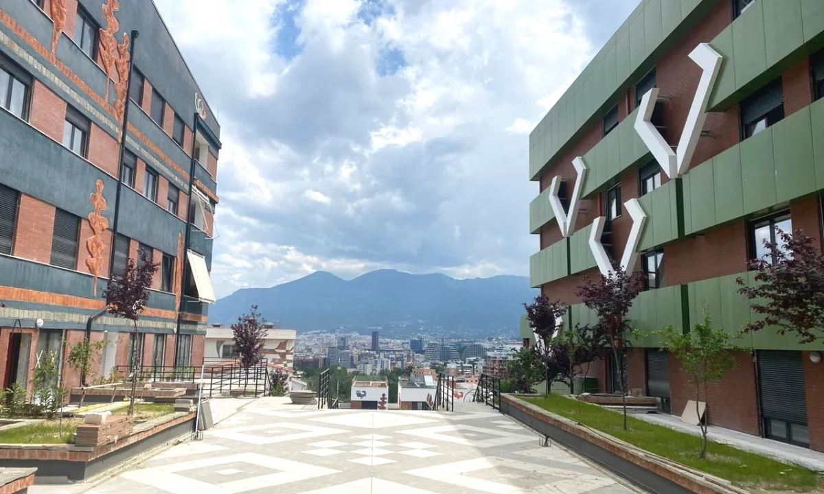 Appartamento in vendita a Tirana 2+1, Arredato