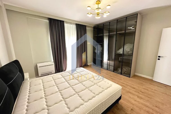 Shtepi me qera Apartament ne Tirane, 2+1, Mobilimi E mobiluar, Pagesa 1,000  Euro.