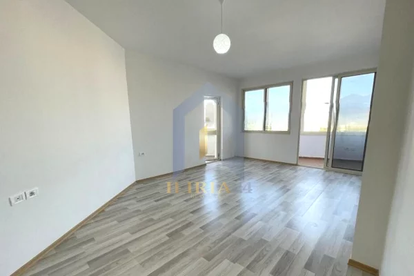 Appartamento in vendita a Tirana 2+1, Vuoto