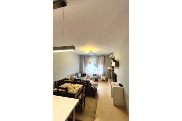 Appartamento in vendita a Tirana 1+1, Arredato