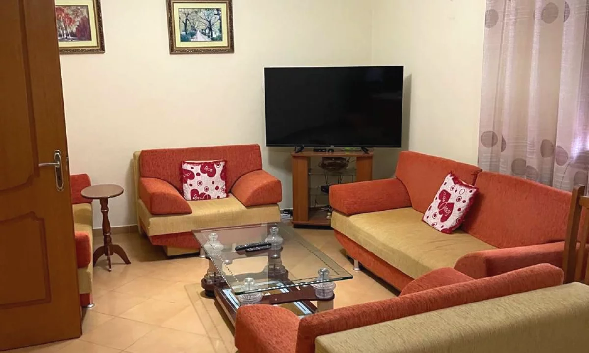 Casa privata/Indipendente in vendita a Tirana 3+1, Arredato