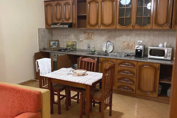 Casa privata/Indipendente in vendita a Tirana 3+1, Arredato