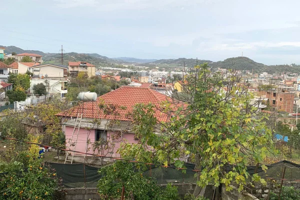 Casa privata/Indipendente in vendita a Tirana 3+1, Arredato