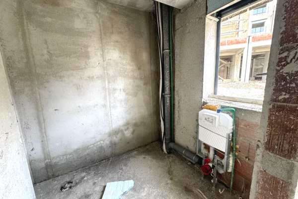 Villa di lusso in vendita a Tirana 3+1, Vuoto