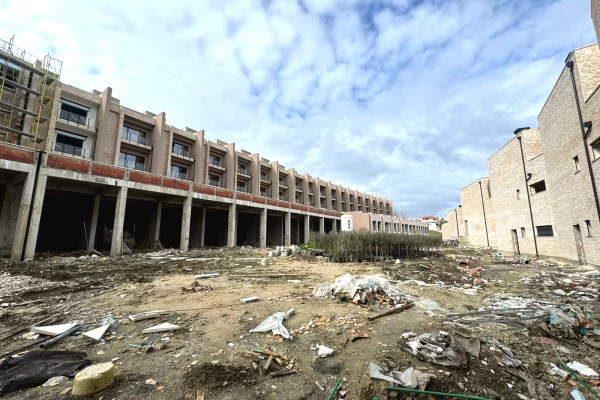 Villa di lusso in vendita a Tirana 3+1, Vuoto