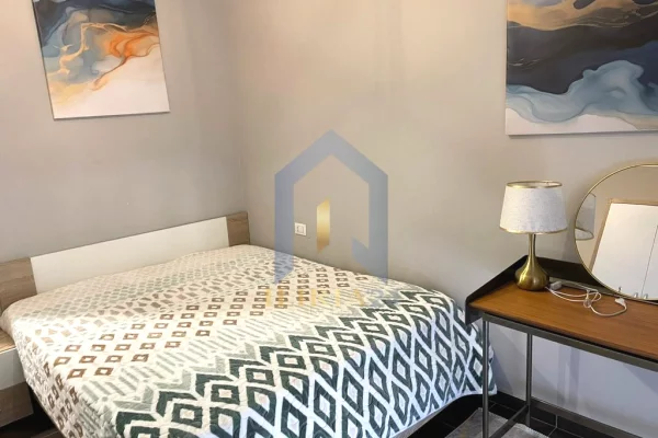 Shtepi me qera Apartament ne Tirane, 2+1, Mobilimi E mobiluar, Pagesa 1,000  Euro.