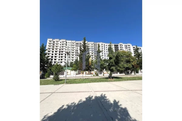 Appartamento in vendita a Tirana 3+1, Vuoto