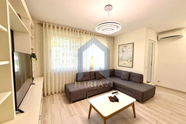 Shtepi me qera Apartament ne Tirane, 1+1, Mobilimi E mobiluar, Pagesa 900  Euro.