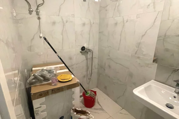 Shtepi ne shitje Apartament ne Tirane, 1+1, Mobilimi E mobiluar, Pagesa 153,000  Euro.