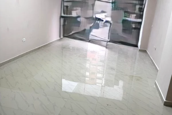 Ambient biznesi për qira në Yzberisht