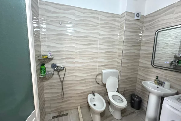 Shtepi ne shitje Apartament ne Durres, 1+1, Mobilimi E mobiluar, Pagesa 55,000  Euro.