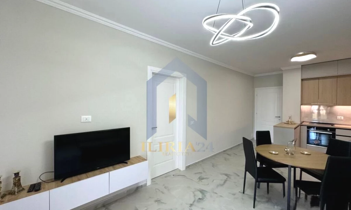 Shtepi me qera Apartament ne Tirane, 2+1, Mobilimi E mobiluar, Pagesa 700  Euro.