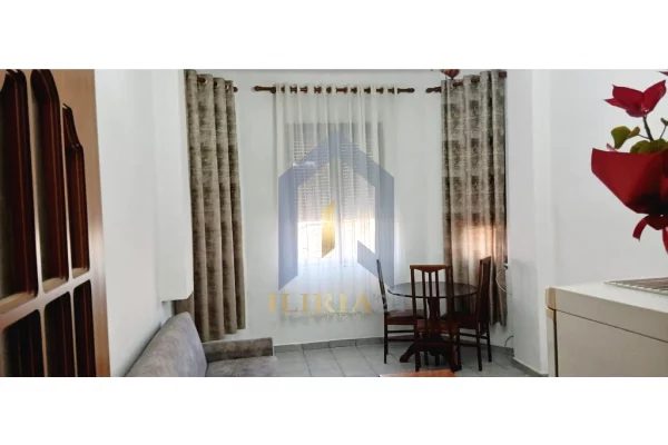 Apartament 1+1 me qira ne “Bllok”