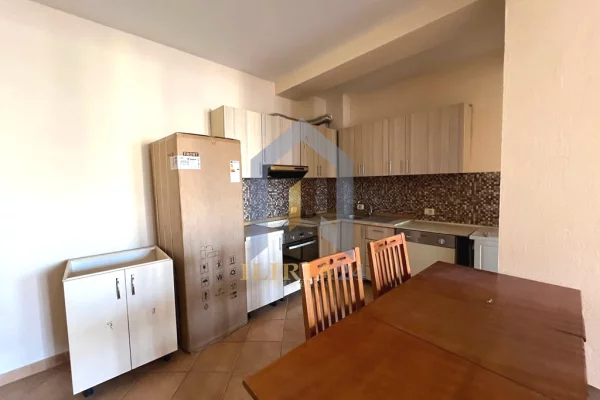 Apartment for rent in Tirana 2+1, Emty