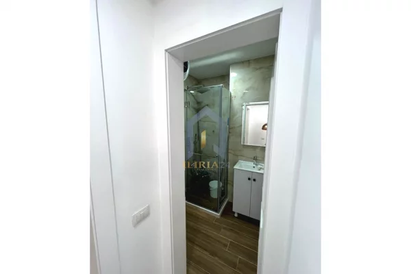 Shtepi me qera Apartament ne Tirane, 2+1, Mobilimi E mobiluar, Pagesa 1,200  Euro.