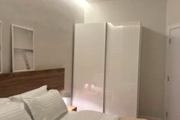 Shtepi ne shitje Apartament ne Tirane, 1+1, Mobilimi E mobiluar, Pagesa 159,650  Euro.