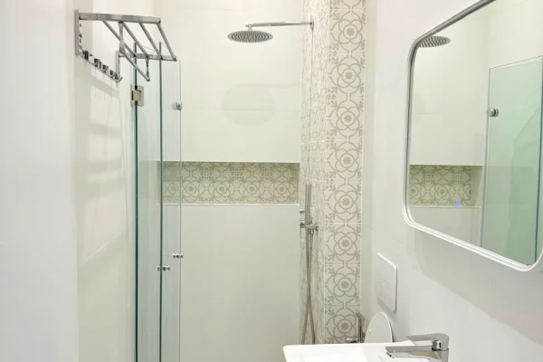 Appartamento in vendita a Tirana 2+1, Arredato