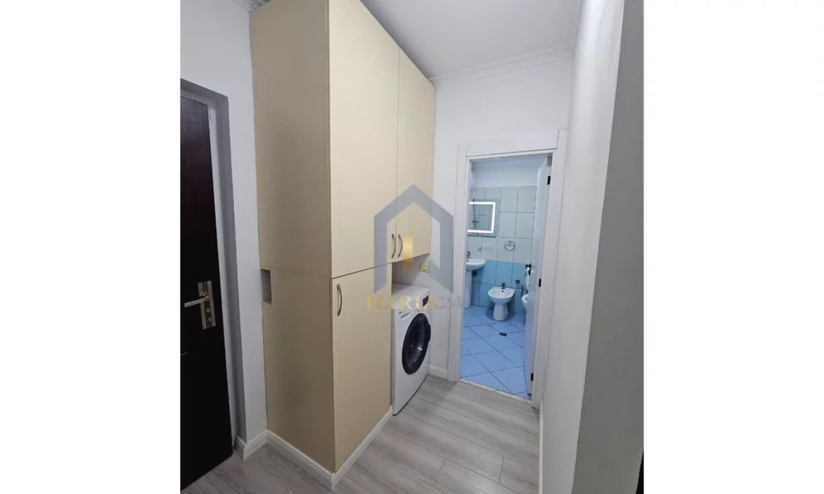 Appartamento in vendita a Tirana 1+1, Arredato