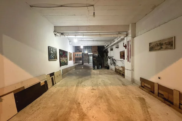 Magazinë për qira në Yzberisht