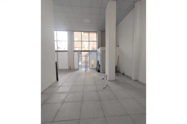 Ambient Biznesi per qira ne "Oxhak"