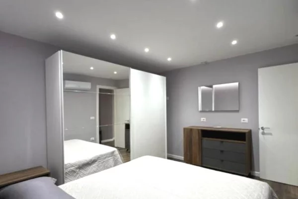 Appartamento in affitto a Tirana 1+1, Arredato