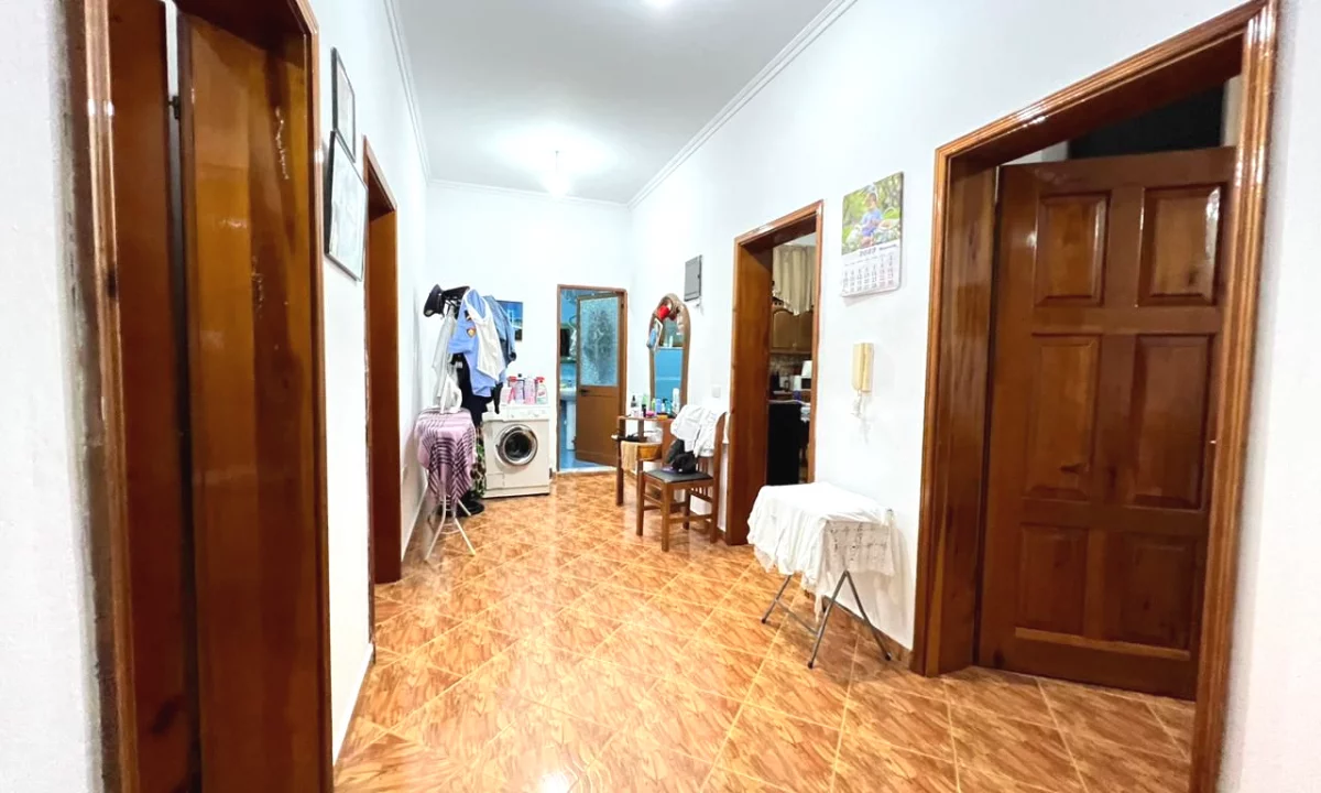 Luxury villas for sale in Tirana 3+1, Furnished