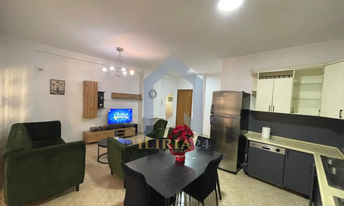 Shtepi me qera Apartament ne Tirane, 2+1, Mobilimi E mobiluar, Pagesa 690  Euro.