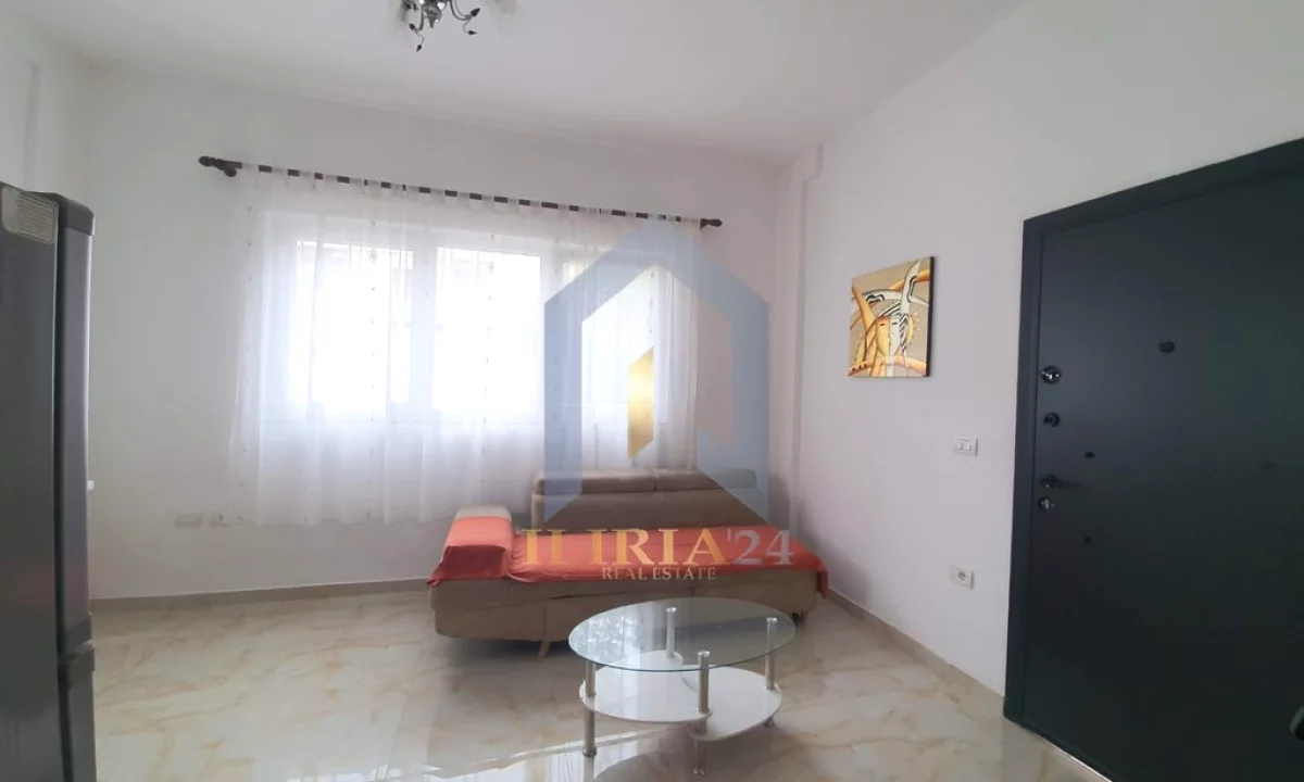 Shtepi me qera Apartament ne Tirane, 1+1, Mobilimi E mobiluar, Pagesa 350  Euro.