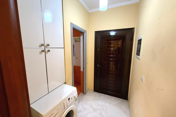 Shtepi me qera Apartament ne Tirane, 1+1, Mobilimi E mobiluar, Pagesa 350  Euro.