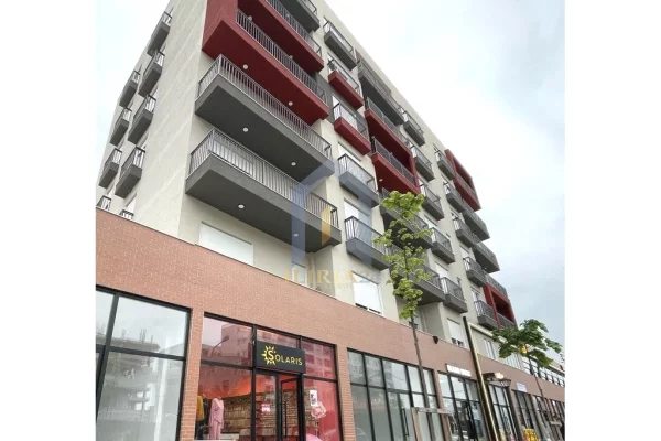 Ambient Biznesi per shitje ne "Kamez"