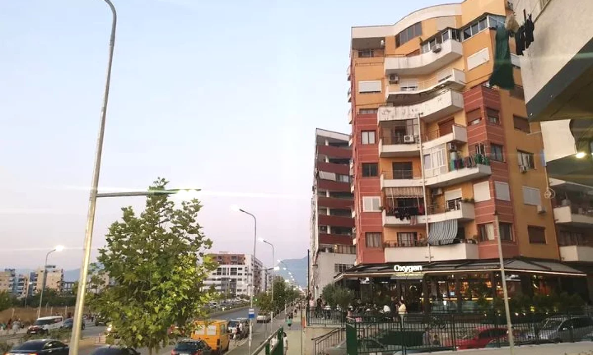 Apartment for sale in Tirana 2+1, Emty