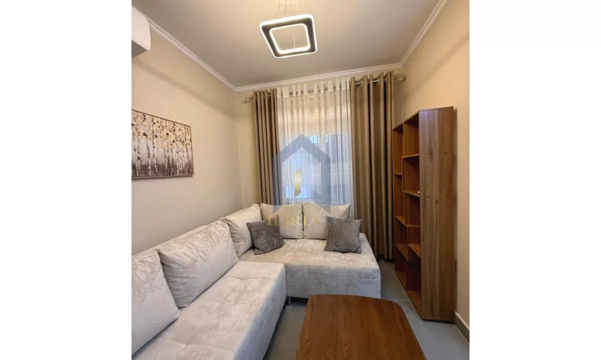 Appartamento in affitto a Tirana 1+1, Arredato