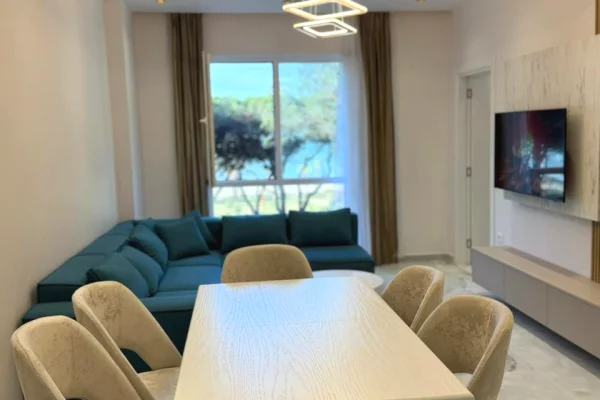 Shtepi ne shitje Apartament ne Durres, 2+1, Mobilimi E mobiluar, Pagesa 235,000  Euro.