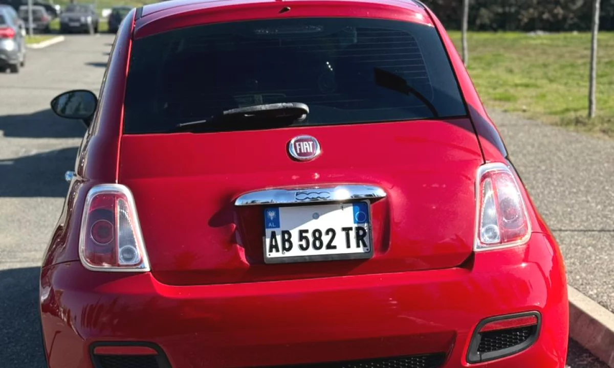 Auto in Vendita a Tirana, Fiat, 2012 Benzine,Kambio Automatik Pagamento 5,300  Euro.