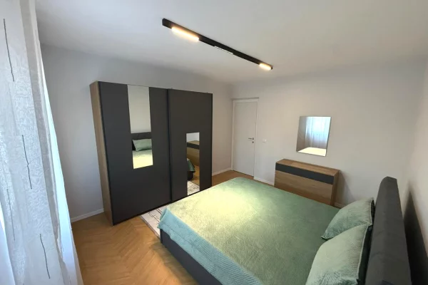 Shtepi ne shitje Apartament ne Tirane, 1+1, Mobilimi E mobiluar, Pagesa 149,000  Euro.