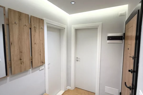 Shtepi ne shitje Apartament ne Tirane, 1+1, Mobilimi E mobiluar, Pagesa 149,000  Euro.