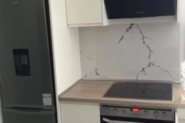 Shtepi ne shitje Apartament ne Tirane, 1+1, Mobilimi E mobiluar, Pagesa 220,000  Euro.