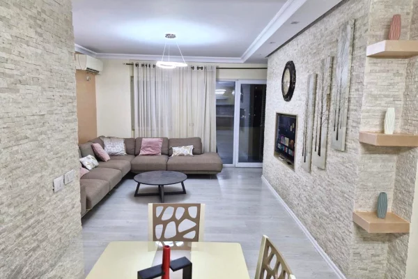 Apartament 3+1 per shitje tek Oxhaku