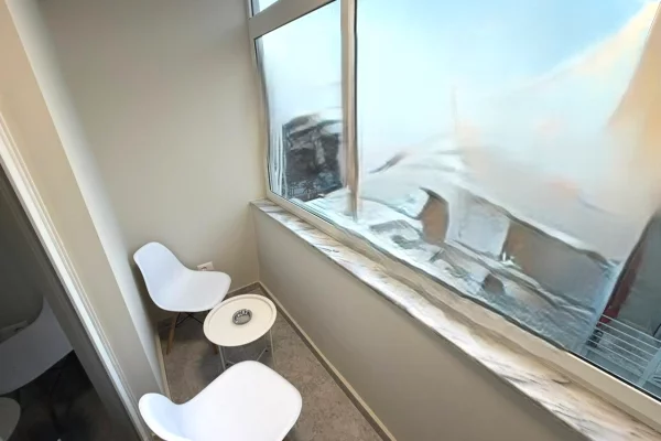 Shtepi ne shitje Apartament ne Tirane, 1+1, Mobilimi E mobiluar, Pagesa 193,000  Euro.