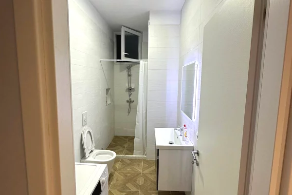 Appartamento in affitto a Tirana 2+1, Arredato